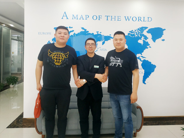 英国365集团高品质赢得认可，山东省青岛市军荣加油站订购三台镭鹰S90风干型洗护一体机