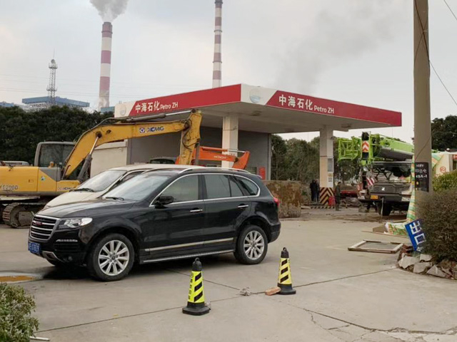 过硬品质三年保修,江苏省苏州市中海石加油站再订一台镭豹350电脑洗车机