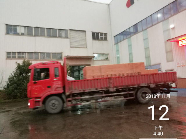 发货现场:镭豹WIN5洗车机发往河北省衡水市