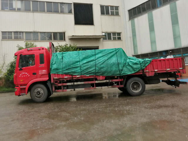 发货现场:镭豹WIN5发往江苏省无锡市车之宝