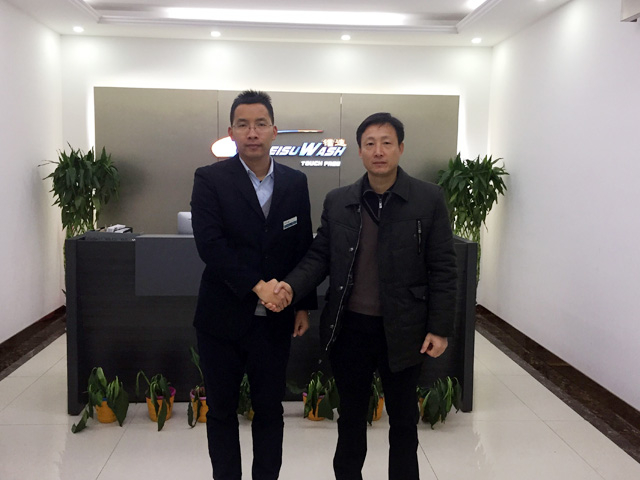 销售红红火火,菲律宾杨总订购镭豹WIN5镀膜风干一体机