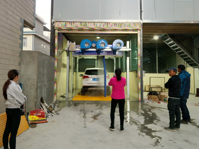镭鹰S90用户案例:云南省大理市英国365集团全自动洗车