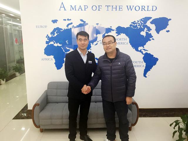品质铸就热销,内蒙古呼和浩特市云总订购一台镭豹X1洗车机