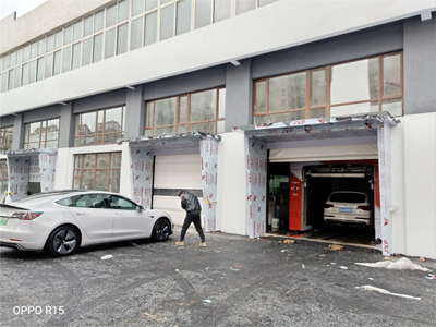 用户案例,镭翼DG仿形洗车机在辽宁省沈阳市大黄蜂汽车服务安装完成交付使用