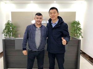 卓越品质畅销海外市场,俄罗斯圣彼得堡Smart wash再订一台镭翼DG仿形无接触洗车机