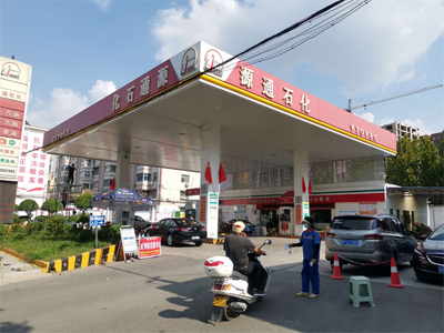 老客户的信赖,河南省周口市源通石化加油站再订两台镭鹰S90全自动洗车机