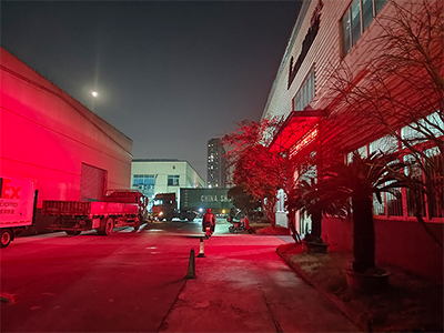 海外发货现场,五台镭豹360炫彩型全自动洗车机发往俄罗斯加里宁格勒