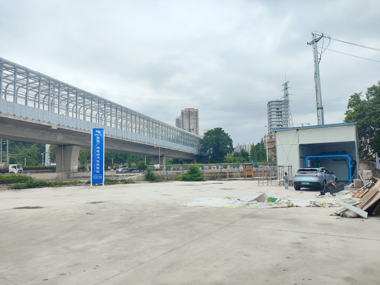 02.jpg