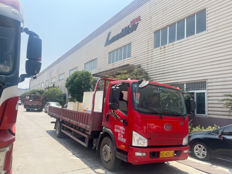 出海快讯|LEISUWASH S90 无接触洗车机顺利发往泰国曼谷