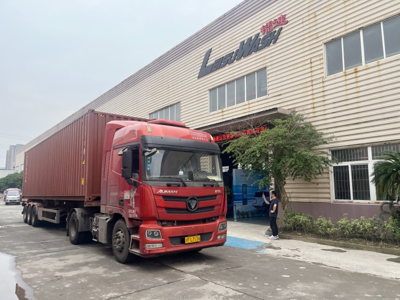 出海捷报|三台 LEISUWASH SG PLUS 智能仿形洗车机整装出海,发往韩国天安市