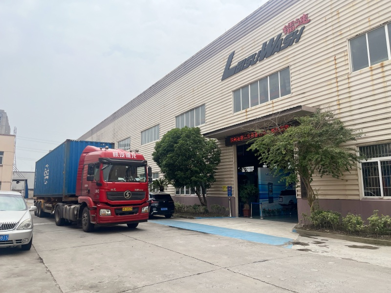 出海拓新局!LEISUWASH SG PLUS 仿形洗车机批量发往菲律宾